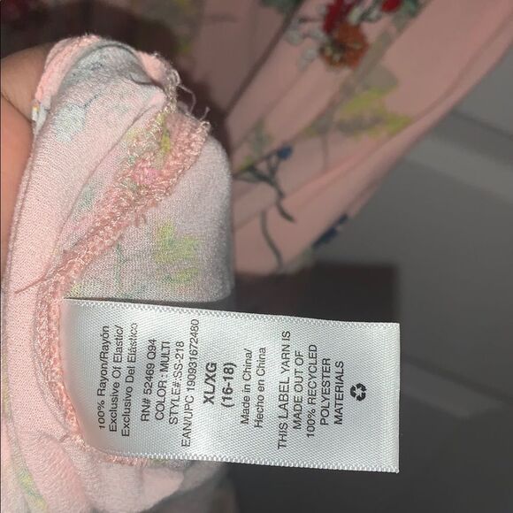 Scoop NYC Floral Long Sleeve Smocked Dress - Pink. P2P 16.5-24”SIZE XL. EUC - Picture 4 of 13